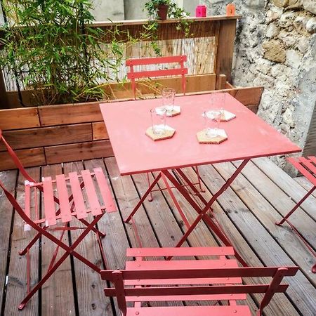 Maison De Village Meublee Avec Terrasse Donzère Εξωτερικό φωτογραφία
